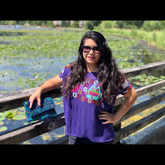 Guatemalan Huipil - Picture 3 of 7